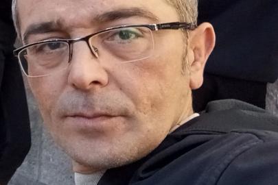 Belediye personeli evinde ölü bulundu