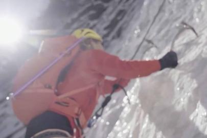 Everest Dağı'nda 30 yıldır duran naaşa kurtarma operasyonu yapılacak