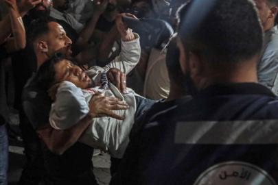Katil İsrail'in Gazze'ye saldırısında 10 Filistinli yaralandı