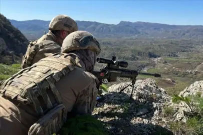 Son bir haftada 4 PKK’lı terörist teslim oldu, hudutlarda 298 kişi yakalandı