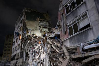 Venezuela'daki depremlerde hayatını kaybedenlerin sayısı 1450'ye yükseldi
