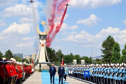 ABD Başkanı Trump, A tipi resmi törenle karşılandı