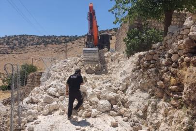 AFAD Şırnak'ta kaya ıslahı projesi ile 7 bin metrekare çelik ağ ördü