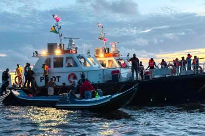 Guyana açıklarında 116 yolcuyu taşıyan feribot alabora oldu