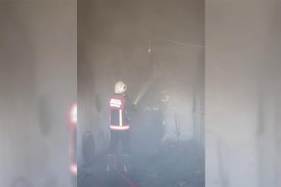 Malatya'da bir evde çıkan yangın maddi hasara yol açtı