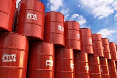 Petrol fiyatları arz endişeleriyle 90 doları aştı