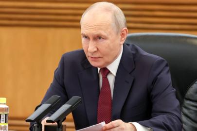 Putin, Rus gemilerine el koyma girişimlerine karşılık vermeyi emretti