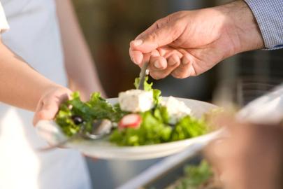 Salatadaki gizli tehlike: ABD'de binlerce kişi hastanelik oldu