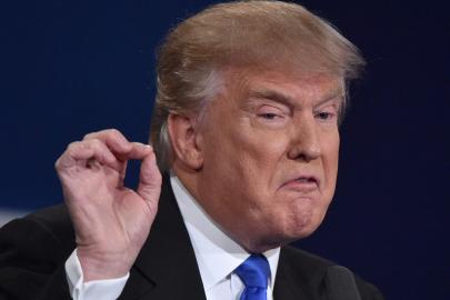 Trump: İran masaya oturmazsa enerji santrallerini ve köprülerini yıkacağız