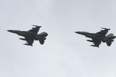 Ukrayna'da bir F-16 uçağı düştü