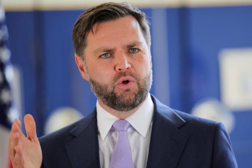 Vance, İsrail'in Amerikan siyaseti üzerinde anlaşma ve çıkar ayrımına dikkati çekti