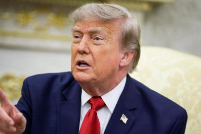 ABD Başkanı Trump, doğumla vatandaşlığa yönelik kısıtlamaları genişleten kararnameler imzaladı