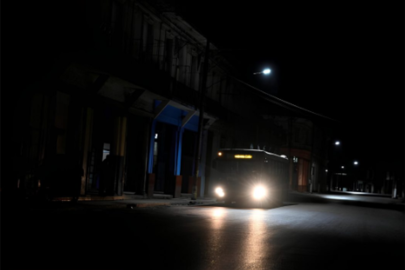 ABD yaptırımları altındaki Küba'da elektrik şebekesi yine çöktü