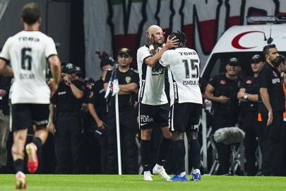 Beşiktaş, Avrupa Ligi'nde playoff turuna yükseldi