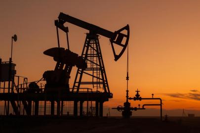 Brent petrolün varili 83,10 dolardan işlem görüyor