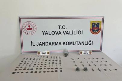 Yalova'da tarihi eser operasyonu: 228 sikke ve 28 obje ele geçirildi